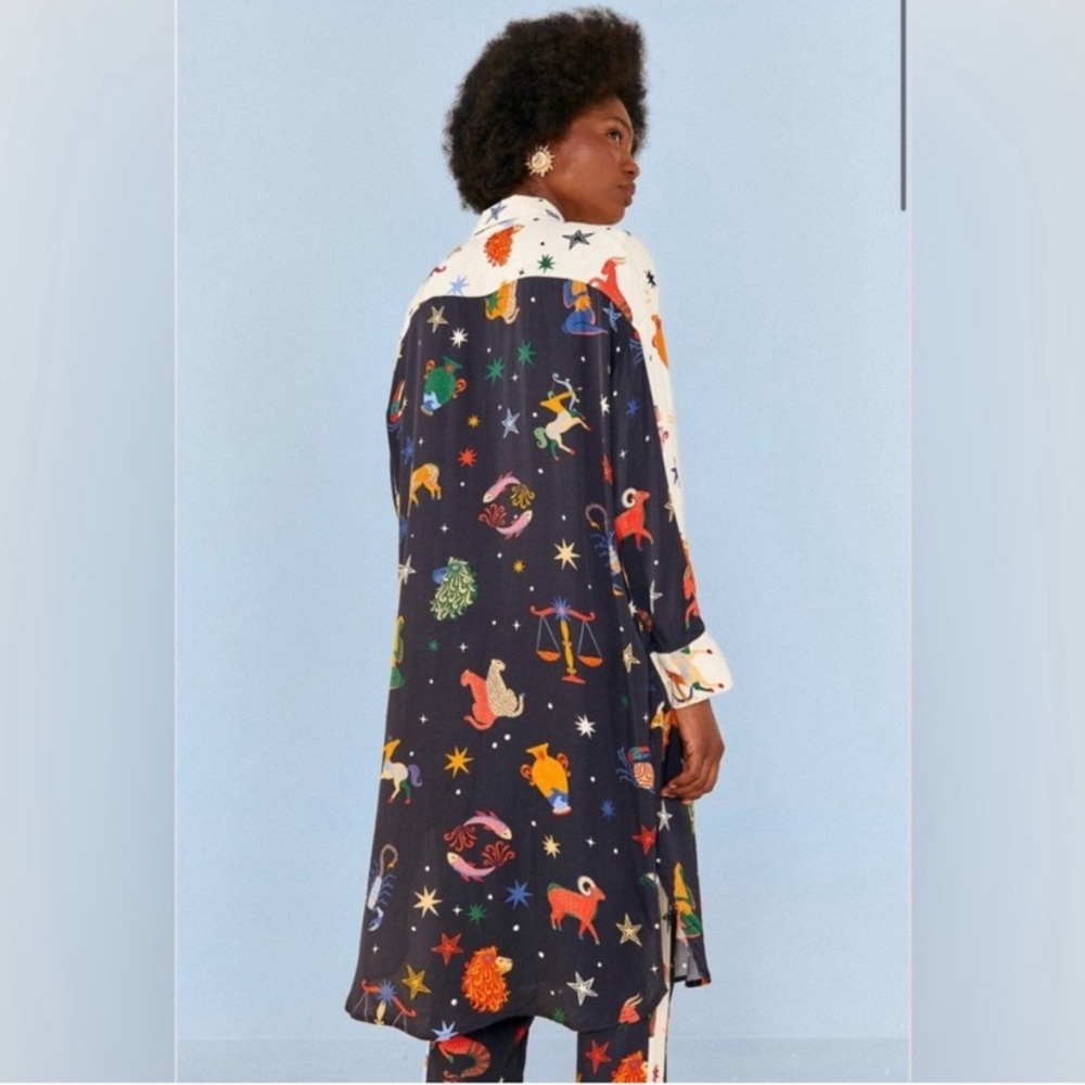 FARM Rio Zodiac Lenzing Ecovero Viscose Shirtdress - Picture 2 of 9